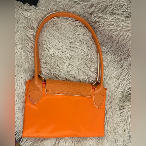 New- Longchamp Le Pliage Club Large Nylon Shoulder Tote Orange - Picture 6 of 9